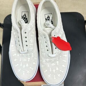 Vans men’s shoes new.